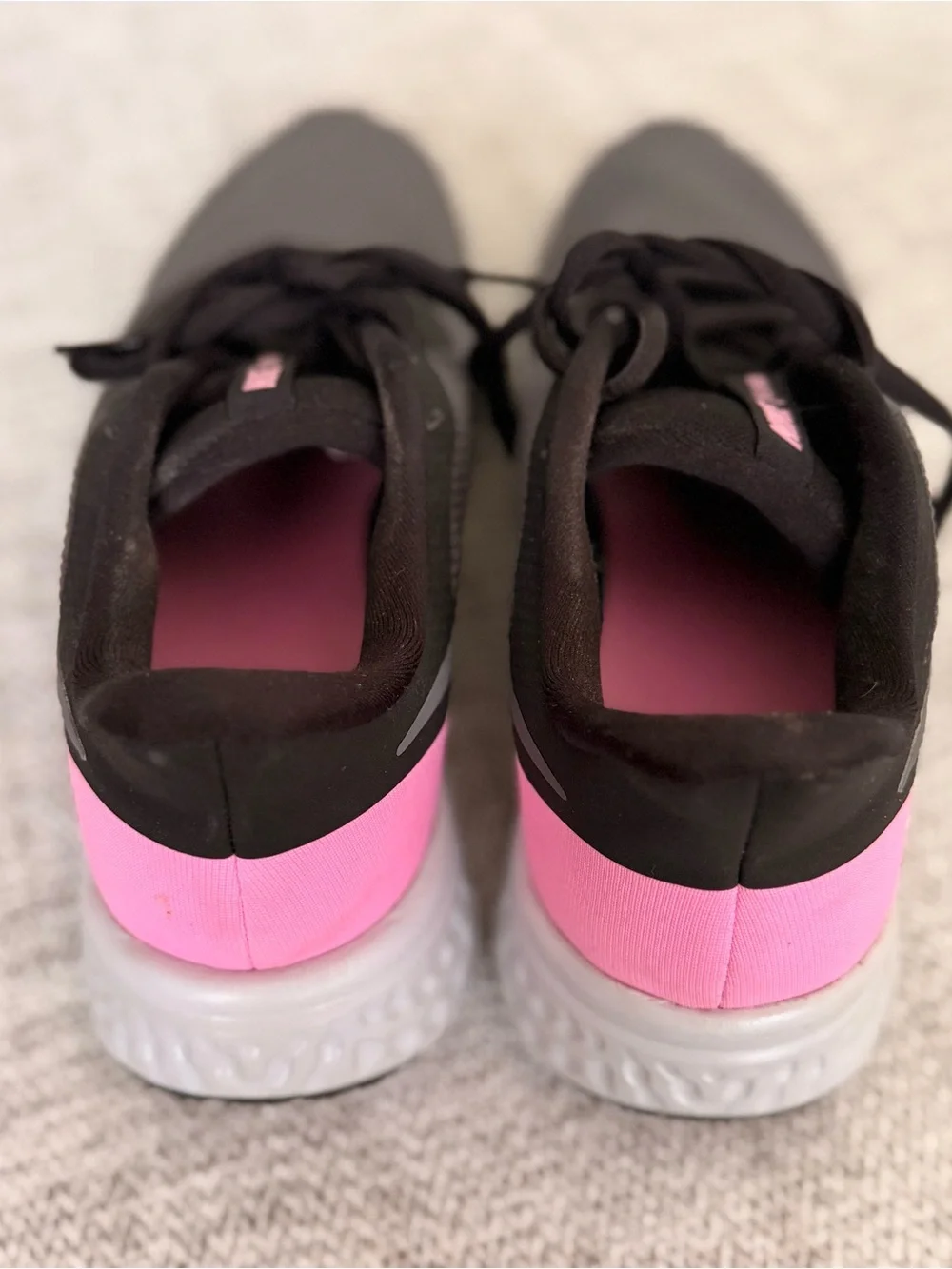Nike Women’s Revolution 5 Running Shoes - Picture 4 of 6